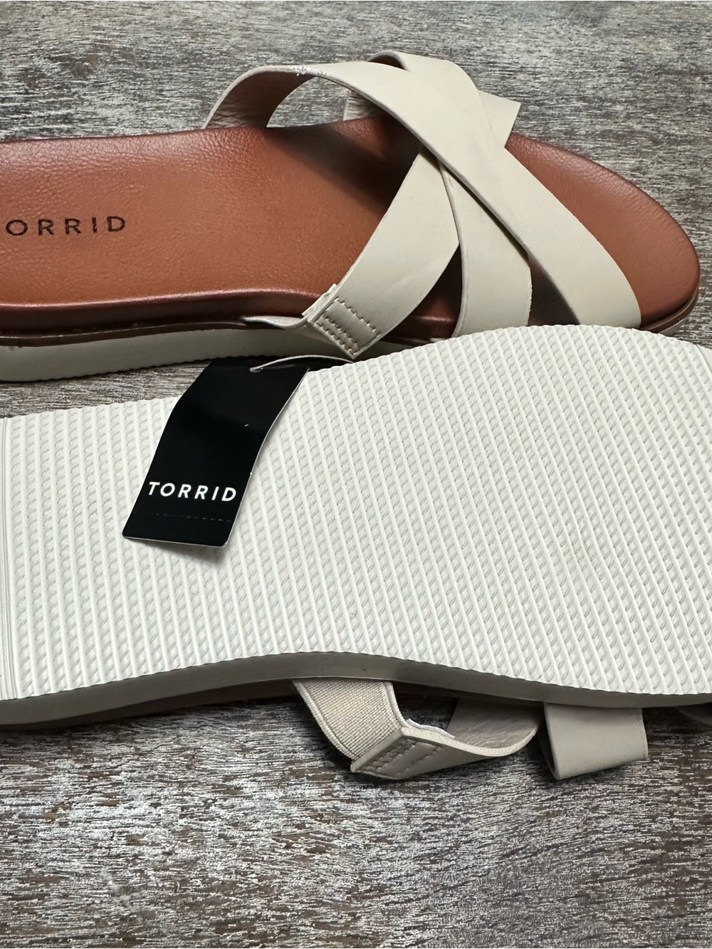 torrid NWT Cream Crisscross Slide Sandals with Brown Footbed - Picture 3 of 3